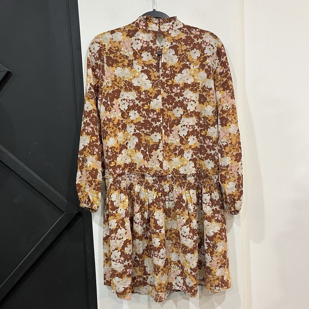 NWT Nordstrom Donna Morgan Mock Neck Floral Smocked Waist Dress Size 8 - Picture 5 of 7